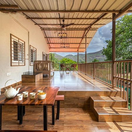 Saffronstays Vyom Farms Karjat Extérieur photo
