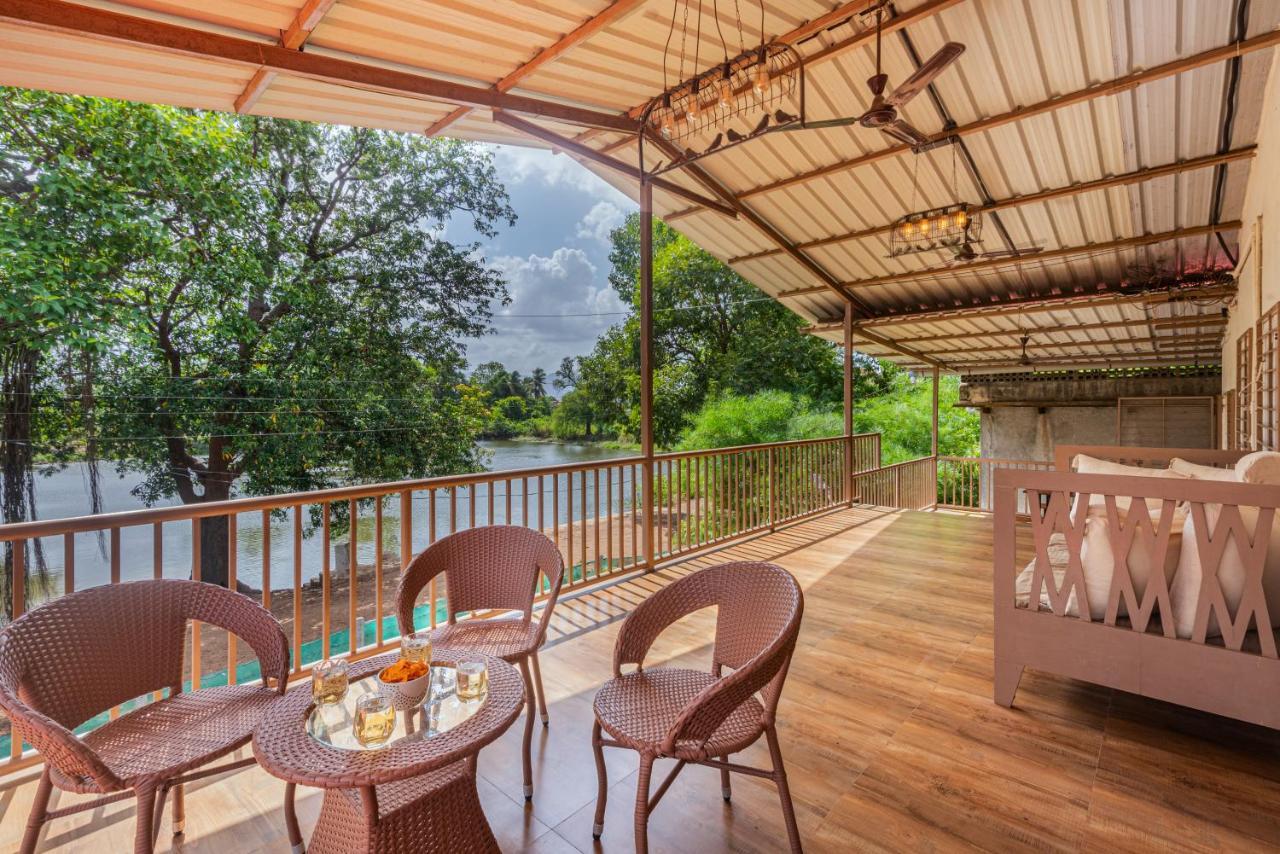 Saffronstays Vyom Farms Karjat Extérieur photo