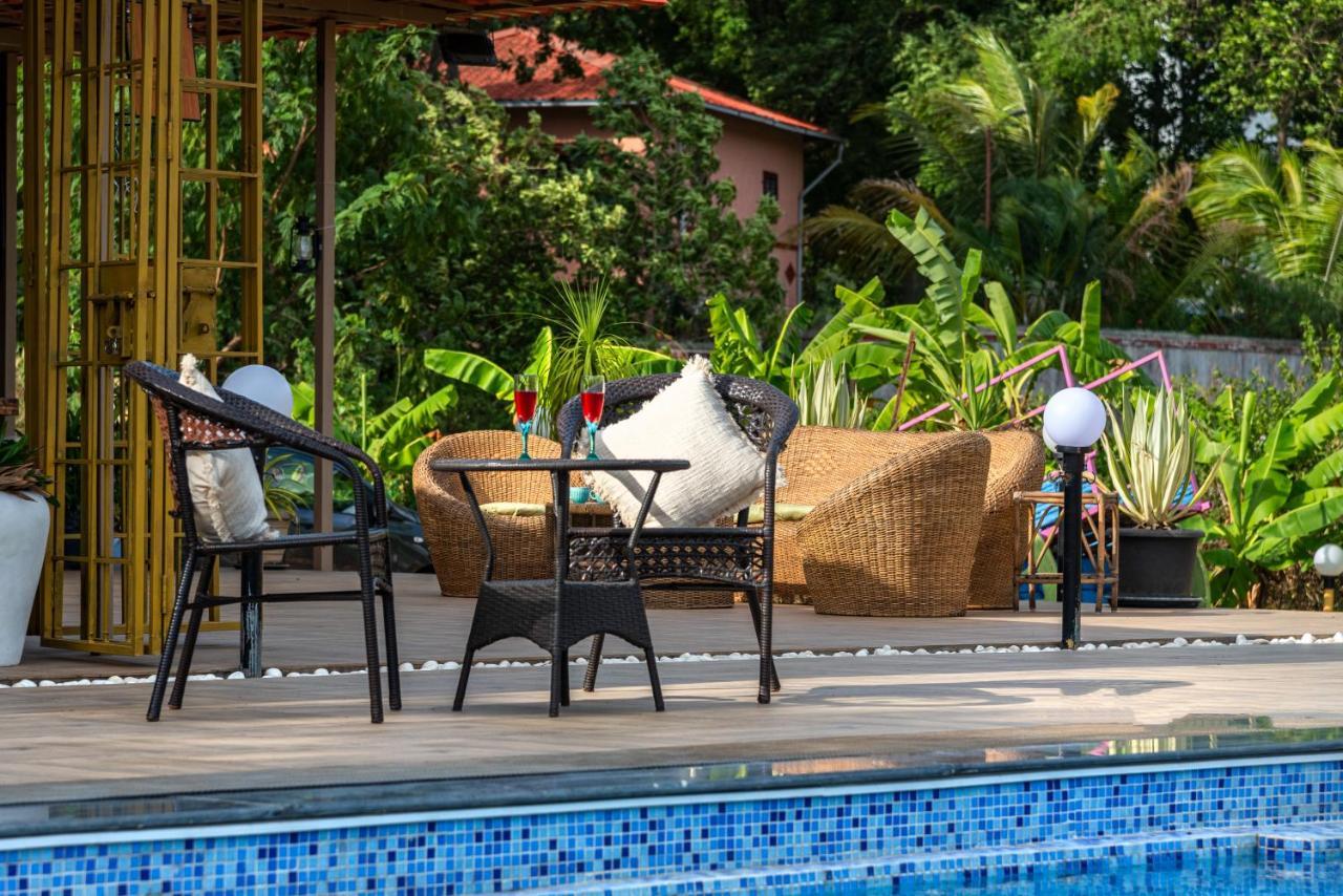 Saffronstays Vyom Farms Karjat Extérieur photo
